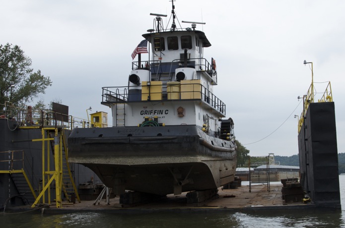 Boatin' the Ohio River_01