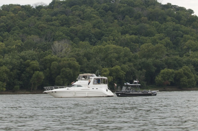 Boatin' the Ohio River_12