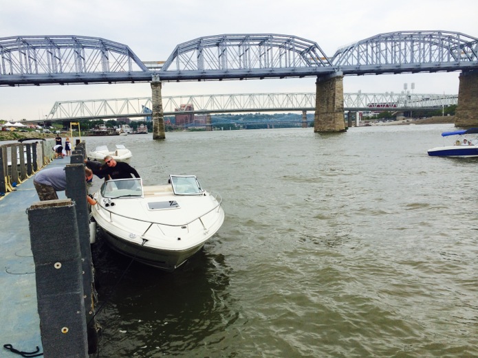 Ohio River_Hooters Dock